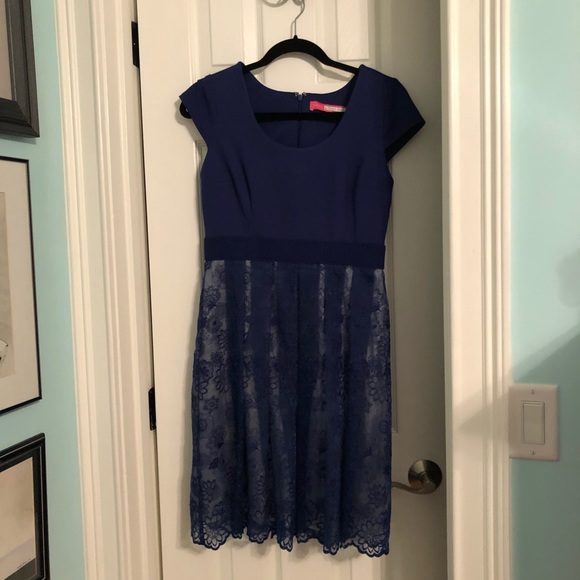 Dress - Picture 1 of 3